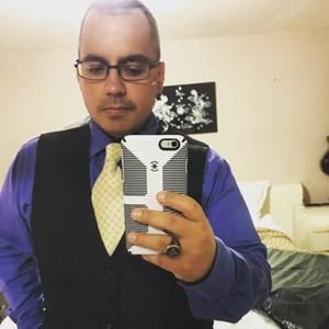 Meet your Posher, Luis